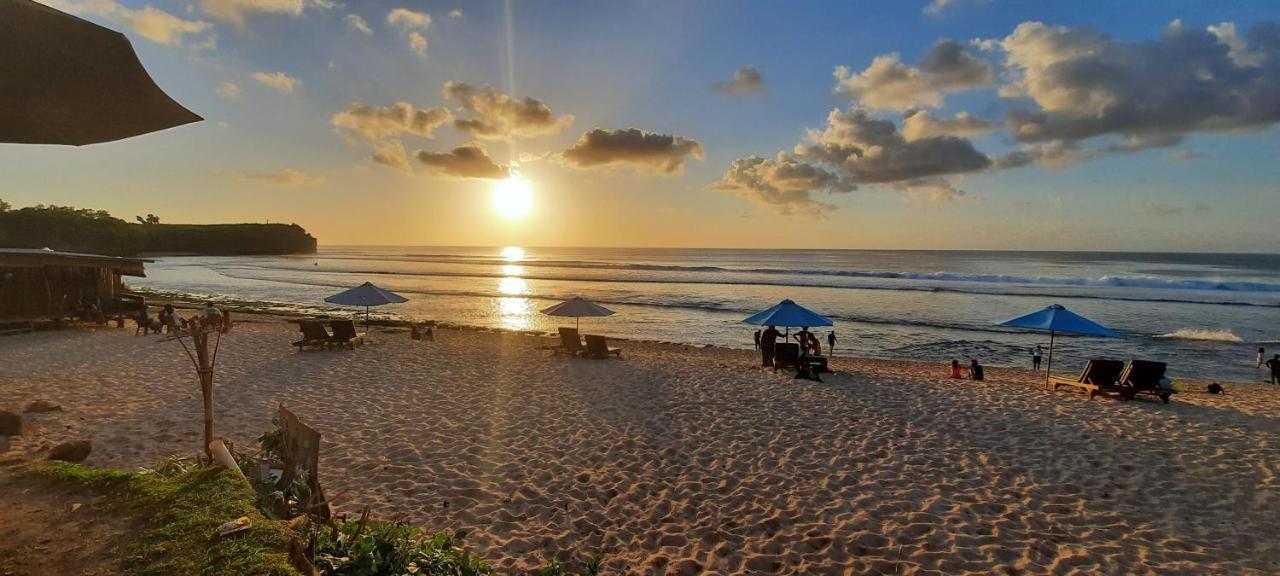 Uluwatu Sunrise Hotel อูงาซัน ภายนอก รูปภาพ