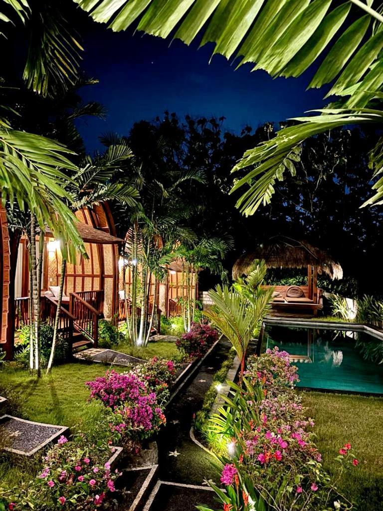 Uluwatu Sunrise Hotel อูงาซัน ภายนอก รูปภาพ